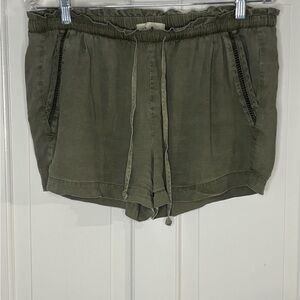 Cloth & Stone Olive Green Women's Drawstring Linen-Blend Shorts Sz Md